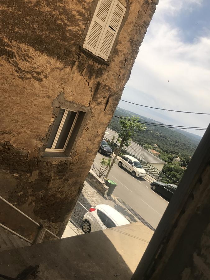 A Balamata Cervione Luaran gambar